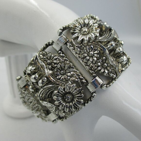 Sarah Coventry Silver Tone Antique Garden VINTAGE BRACELET 1962 Floral Panel - Picture 5 of 7